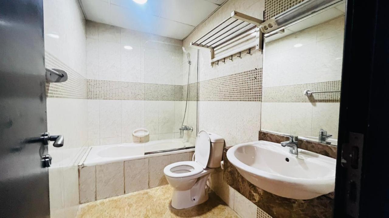 Проживання в сім'ї Traveller Partition In Al Barsha 1 Near Metro *