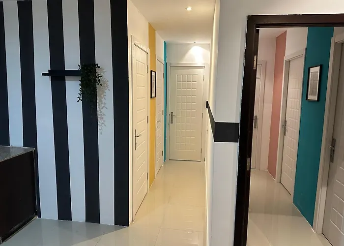 Traveller Partition Room In Al Barsha 1 Near Metro
